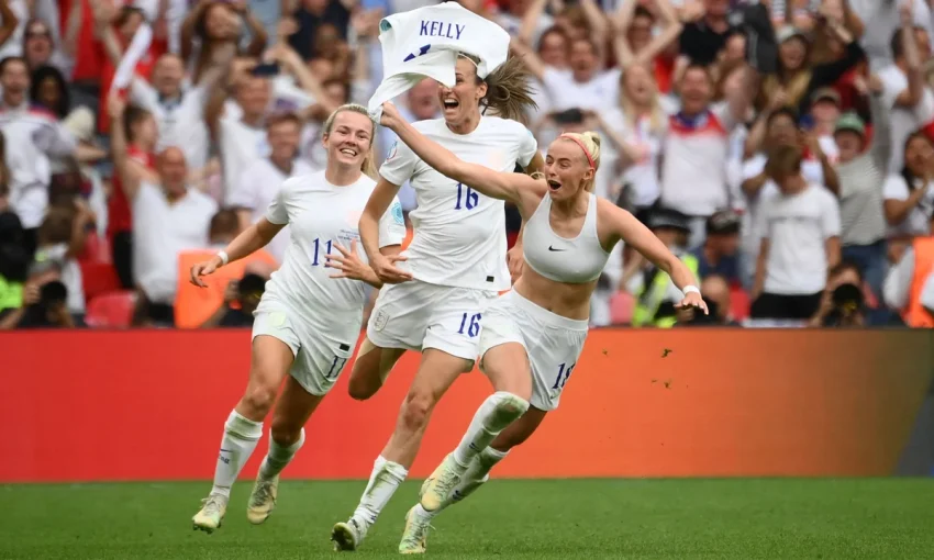 Transforming Women's Football in England: Bridging the Class Divide for True Growth